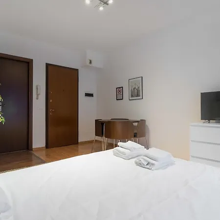 Apartamento Cadorna Center Studio-by Flatscollection